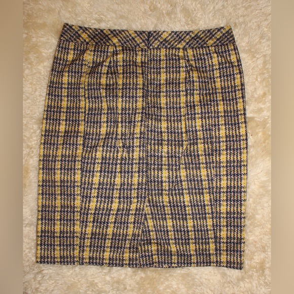 41Hawthorn Skirt - Picture 5 of 9